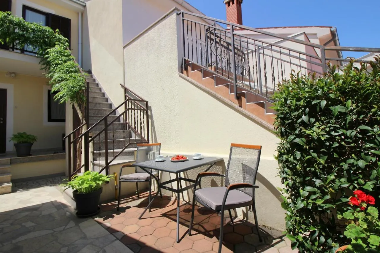 Apartments Andrea Near Beach Poreč