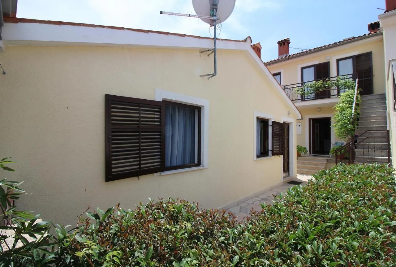Apartments Andrea Near Beach Poreč